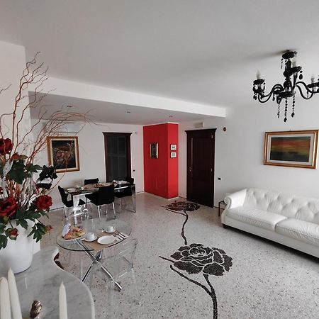 B&B Rossella Montoro Inferiore Εξωτερικό φωτογραφία